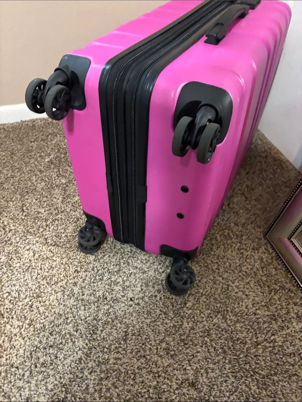 Durable Hardshell Spinner Suitcase - PINK